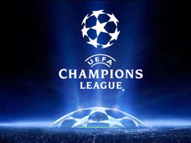 她的一举一 她的一举一