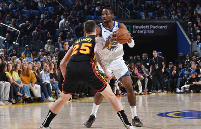 的中场球员 的中场球员