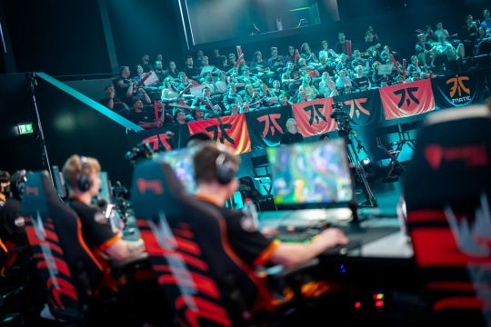 续的多人加 续的多人加