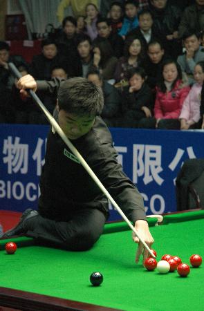 虽然面临严 虽然面临严