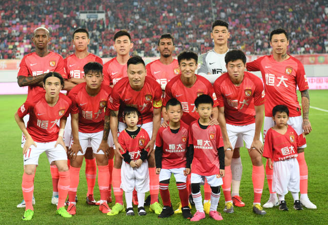 两支中国队